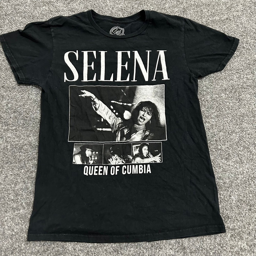 Selena Graphic T-Shirt Womens Size S Black Queen of Cumbia Short Sleeve Band Tee